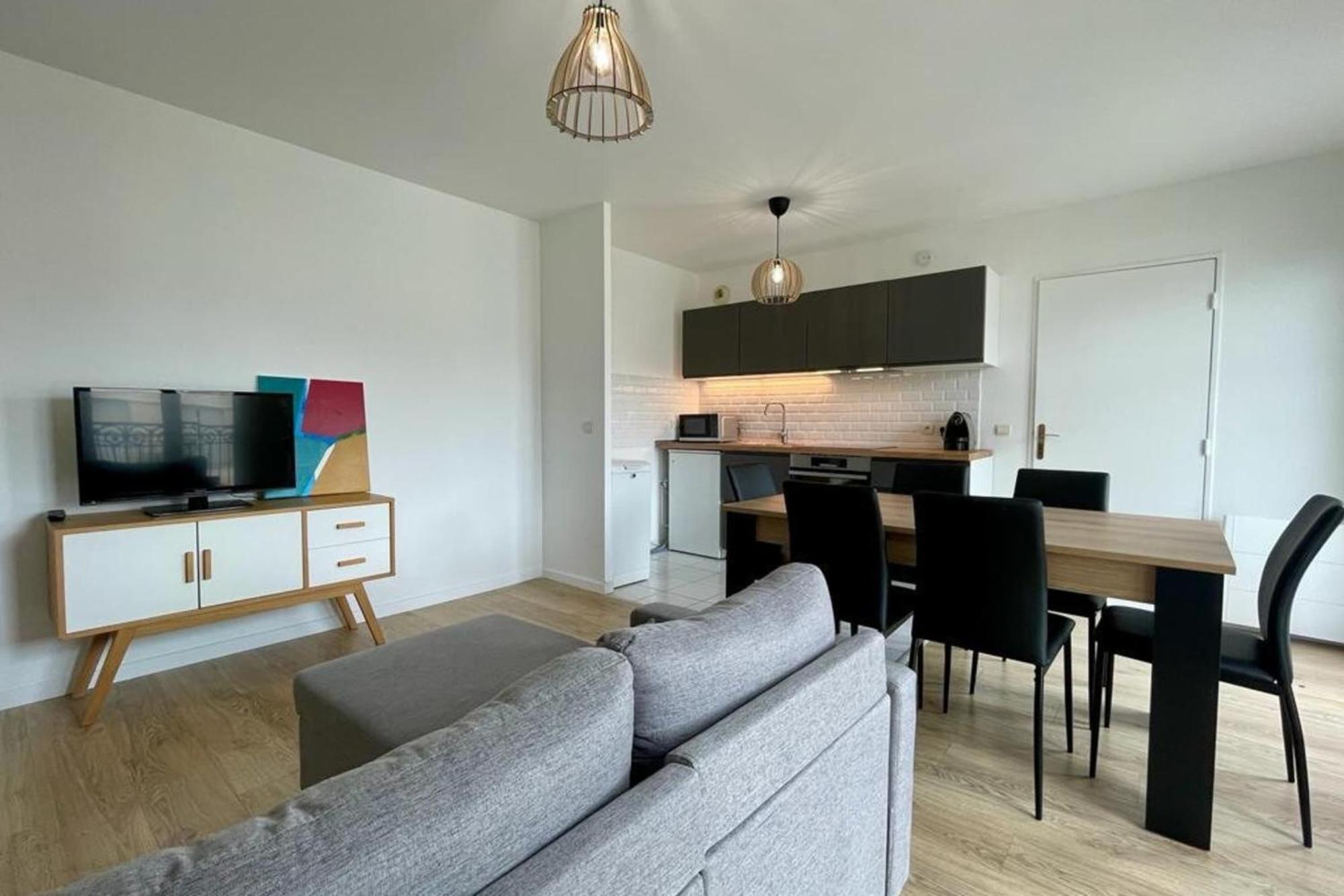 Suites Rive Gauche - 8Min De Disney - Chez Michel Serris Exterior foto