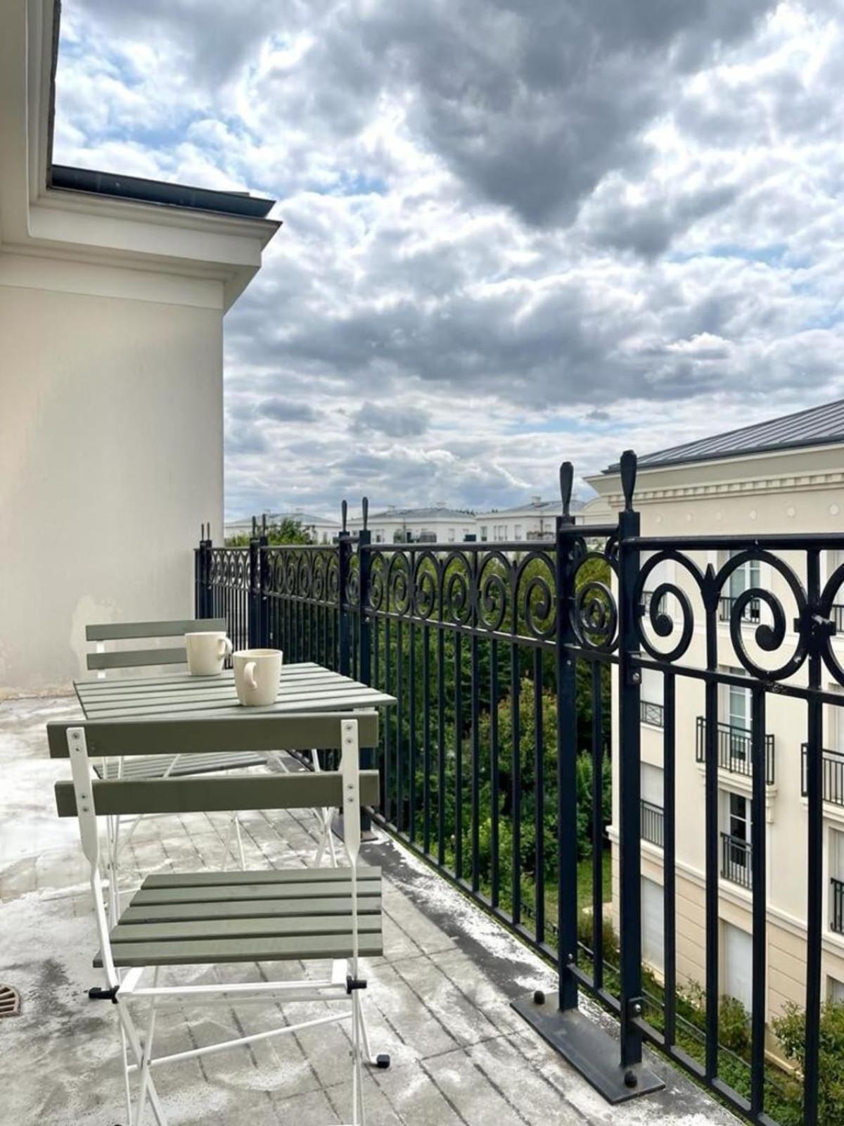 Suites Rive Gauche - 8Min De Disney - Chez Michel Serris Exterior foto